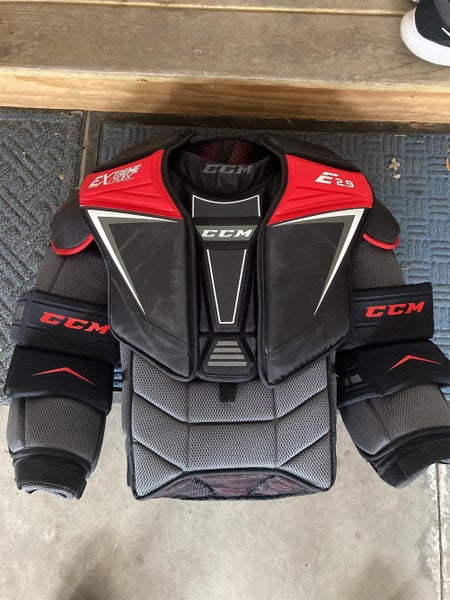 Senior Large CCM Extreme Flex Shield E2.9 Goalie Chest Protector