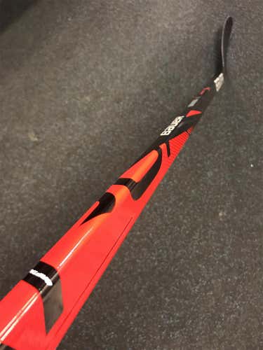 New Vapor Flylite League Hockey Stick Left Pro Stock Bevington