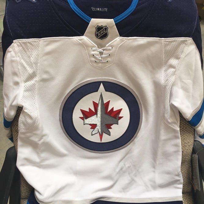 Winnipeg Jets Away White Adult Size 50 Adidas Jersey-NWT