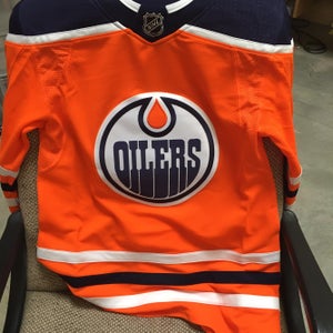 Edmonton Oilers Home Orange Adult Size 54 Adidas Jersey-NWT