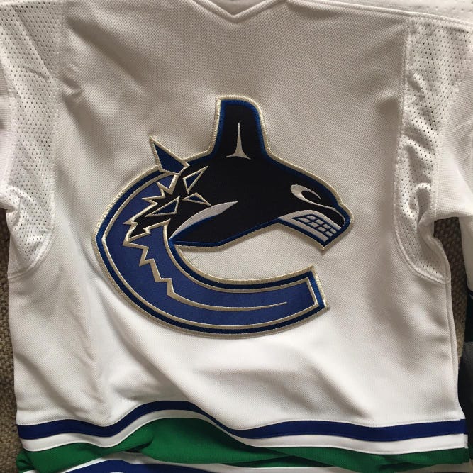 Vancouver Canucks White Adult Size 46 Adidas-NWT