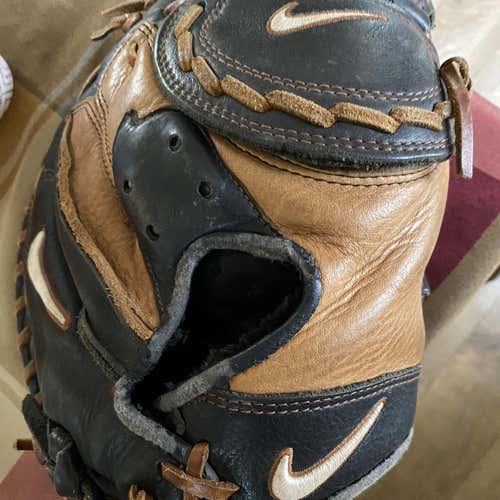 High School/College Right Hand Throw 33.5" Catcher's Glove