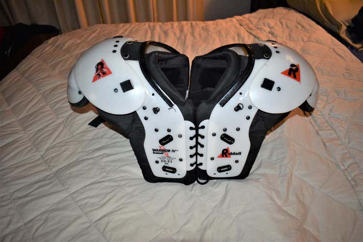Riddell Warrior IV Football Shoulder Pads, Adult XXL (20-21)