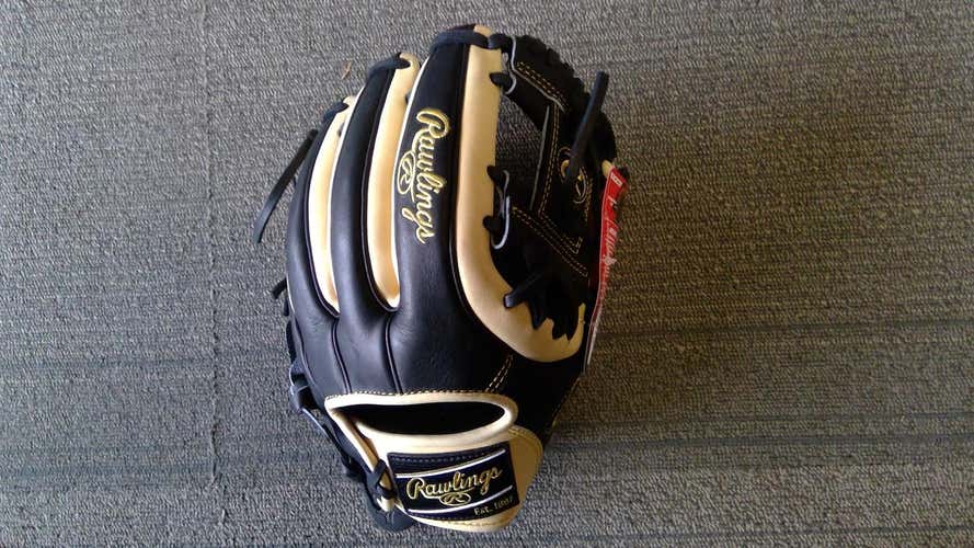 New Rawlings Right Hand Throw Heart of the Hide Baseball Glove 11.25"