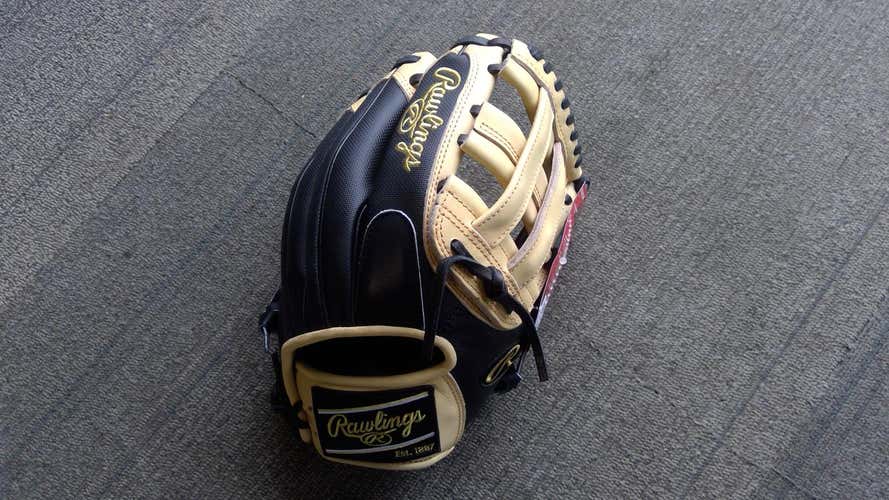 New Rawlings Right Hand Throw Heart of the Hide Baseball Glove 11.75"