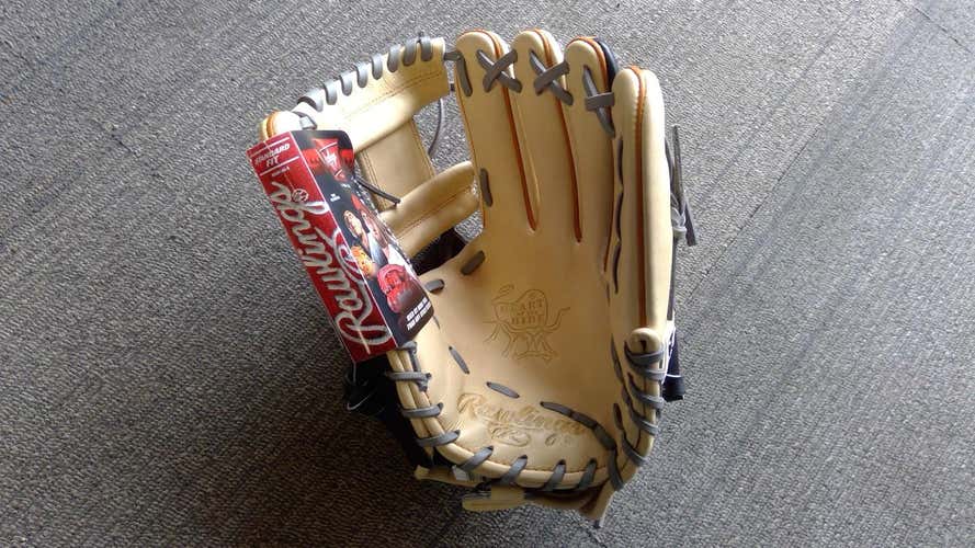 New Rawlings Right Hand Throw Heart of the Hide Baseball Glove 11.5"