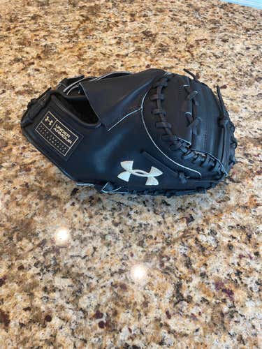 Brand NEW Under Armour Glove