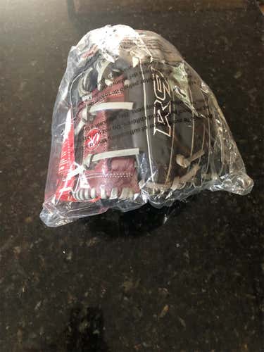 Black Kid Pitch (9YO-13YO) Infield R9 11.5" Baseball Glove