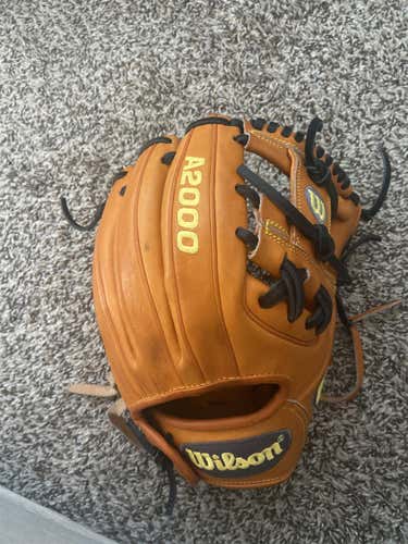 Orange High School/College Infield A2000 11.5" Baseball Glove