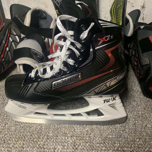 Senior Bauer Vapor X2.6  Size 7 Hockey Skates