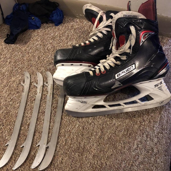 Senior Bauer Vapor X800 Regular Width Size 11 Hockey Skates