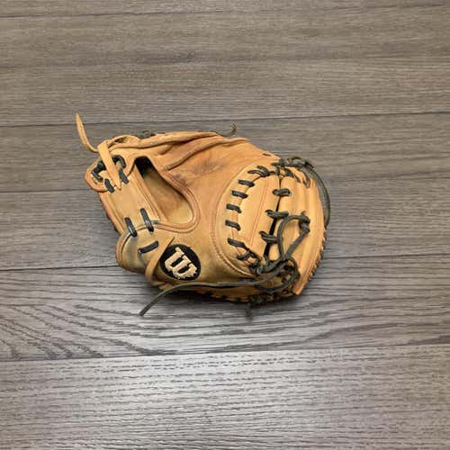 Wilson A2000 DPCM 33" Catchers Mitt