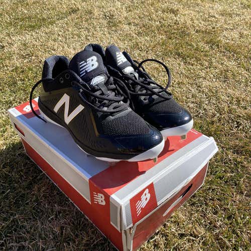 New Balance Size 10 Cleats brand new in box