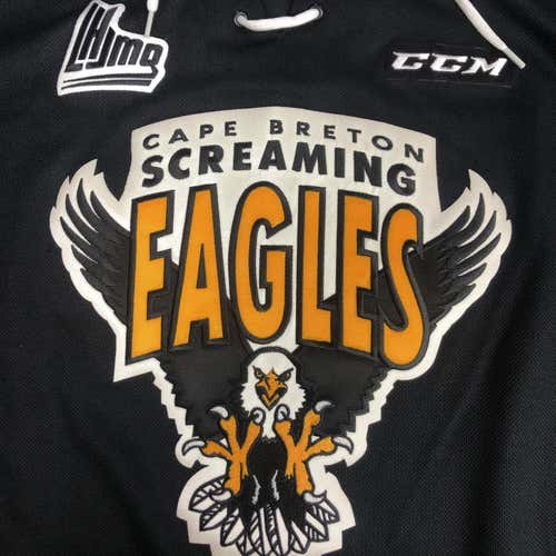 Black Adult Medium CCM  Jersey