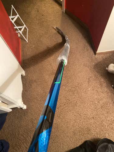 Senior Right Handed Nexus Geo Mid Pattern  Hockey Stick