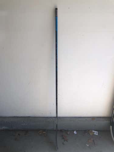 Pro Stock Bauer Nexus 2N Pro Mid Pattern Pro Stock Hockey Stick