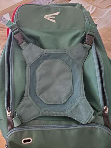 Green Used Easton Bat Pack