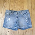MAURICES JEAN SHORTS 7/8 LOW RISE 4"