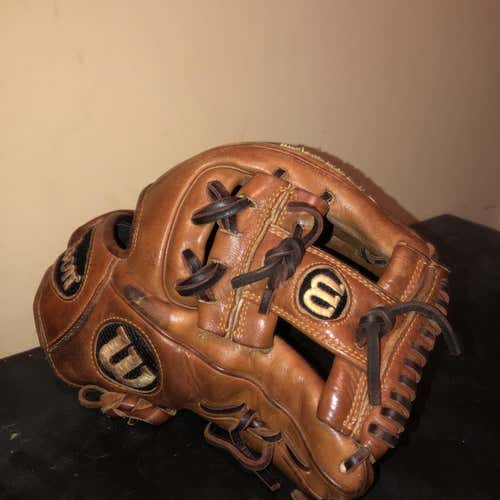 A2000 Dp15 11.5" Baseball Glove