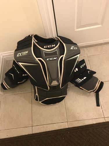 Used Senior Small CCM Extreme Flex Shield E2.9 Goalie Chest Protector