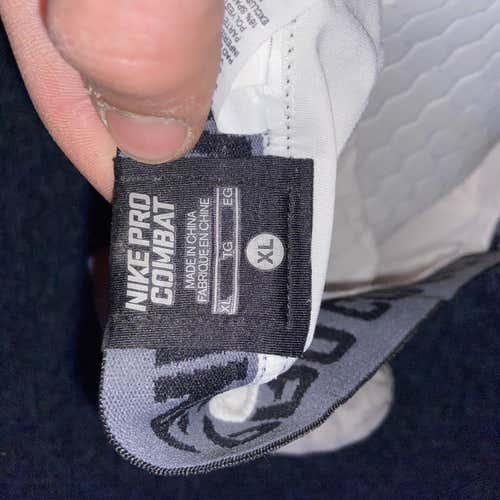 Used XL Nike nike pro combat