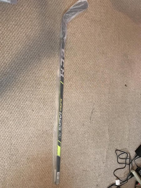 Senior Right Handed Super Tacks AS3 Pro Hockey Stick