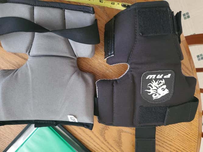 PAW Int custom made goalie knee pads
