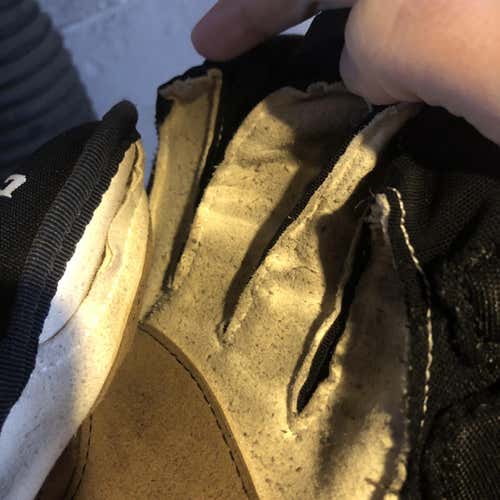 Black Senior CCM 15" Gloves