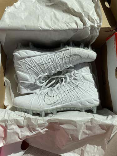 New White Nike Alpha huarache 7 elite lax cleats (men’s 6/ Women’s 7.5)