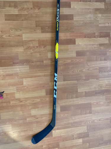 Senior Right Handed Super Tacks AS1 Hockey Stick