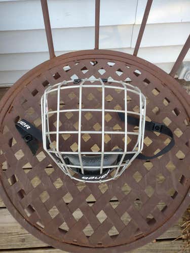 Used Bauer Helmet Cage