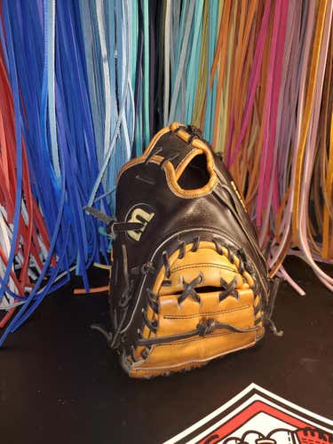 Wilson A2000 catchers Glove