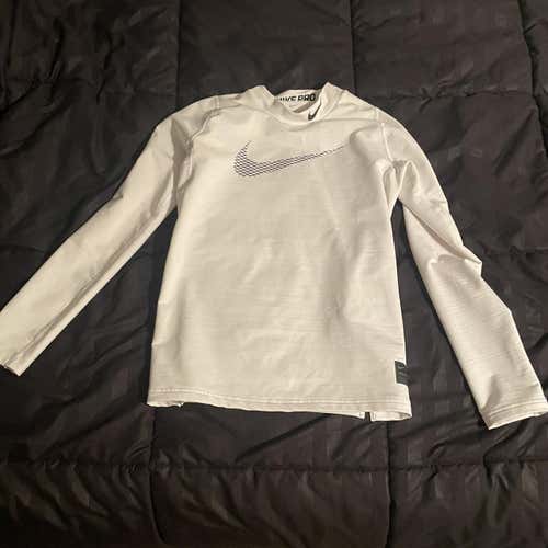 White Youth XL Nike Shirt