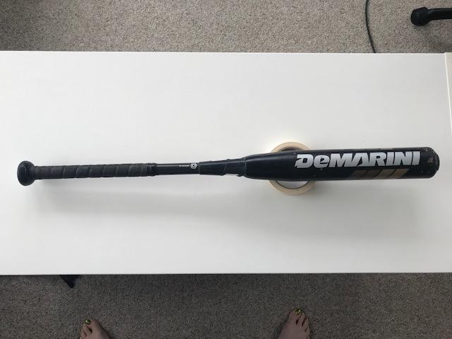 Used Kid Pitch (9YO-13YO) USSSA Certified 2016 DeMarini Composite CF8 Bat (-11) 18 oz 29"