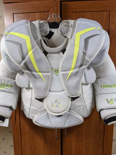 Vaughn V6 2200 Pro Chest Protector