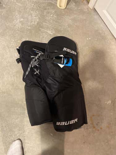 Black  Large Bauer Nexus Pro Stock Hockey Pants