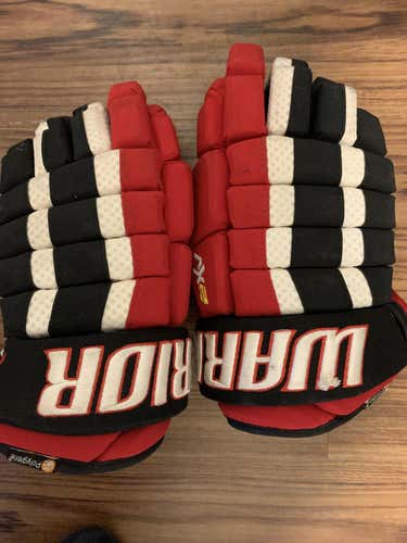 Red Used Senior Warrior Dynasty AX2 Gloves 13"