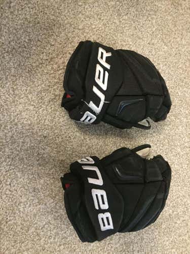 Black Used Senior Bauer Vapor APX2 Pro Gloves 13"