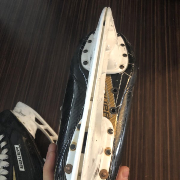 Senior Bauer Supreme 2S Pro Extra Wide Width Pro Stock Size 7 Hockey Skates