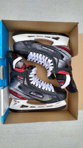 Like New Senior Bauer Vapor 2X Pro Hockey Skates, Regular Width (Fit 1) Pro Stock Size 7.0 D