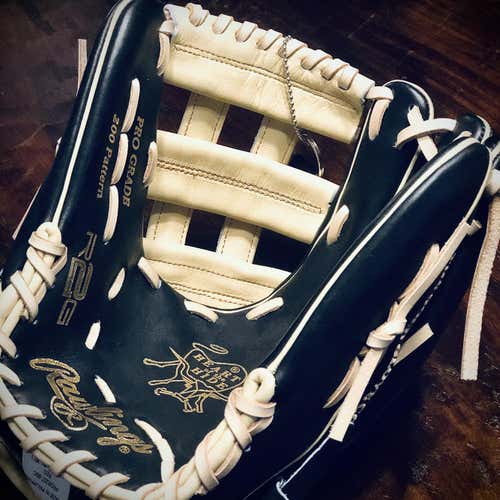 Black High School/College Outfield Heart of the Hide RTG 12.25" Baseball Glove