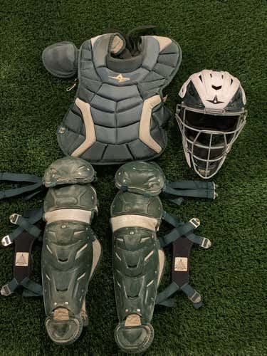 Used Intermediate All Star System 7 Combo Catcher's Set
