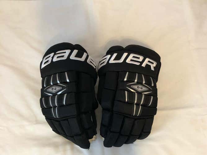 Used Black Bauer Nexus 800 Gloves-14"
