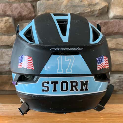 Black Adult Player's Cascade R Helmet