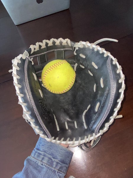 Used Fastpitch Heart of The Hide Softball Catcher's Glove 33" (Black)