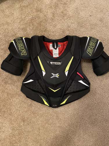 Used Large Bauer Vapor X-W Shoulder Pads