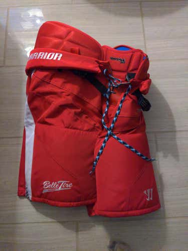 Used Senior Medium Warrior Covert DT1 Hockey Pants