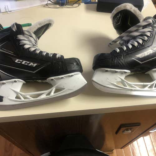 Junior CCM RibCor 76k Regular Width Size 3 Hockey Skates