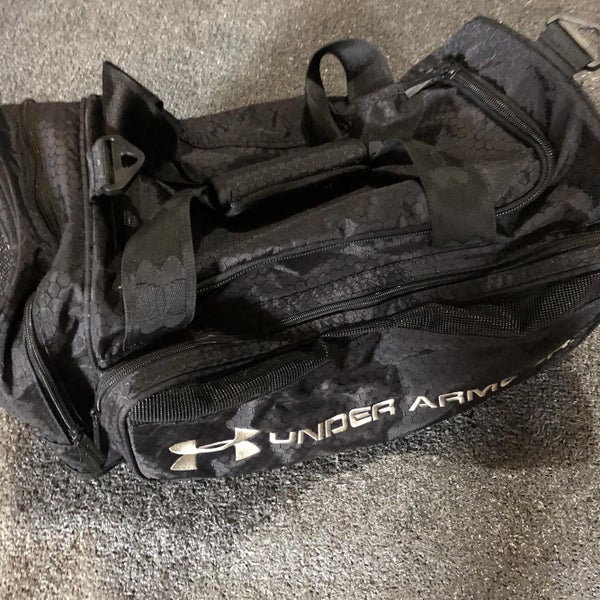 Black Under Armour Duffle Gym Workout Travel Bag