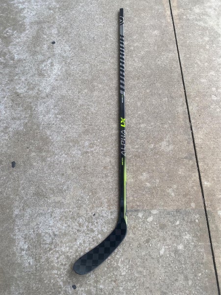 Senior Right Handed Pro Stock Warrior Alpha LX Nathan Mackinnon Colorado Avalanche